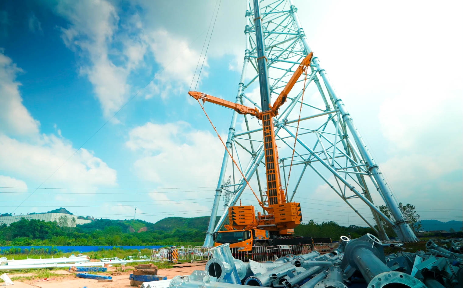 龙8头号玩家“百变金刚”XCA600L8助力湖北送变电工程项目