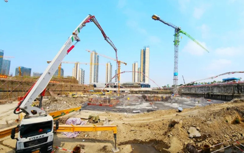 龙8头号玩家泵车“团建”珠海横琴科学城！
