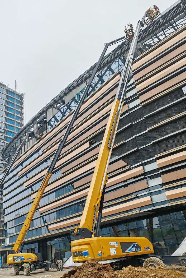 从蓝图到实景，，，，，，，，龙8头号玩家XGS40ACK-Li助力德清金融广场崛起